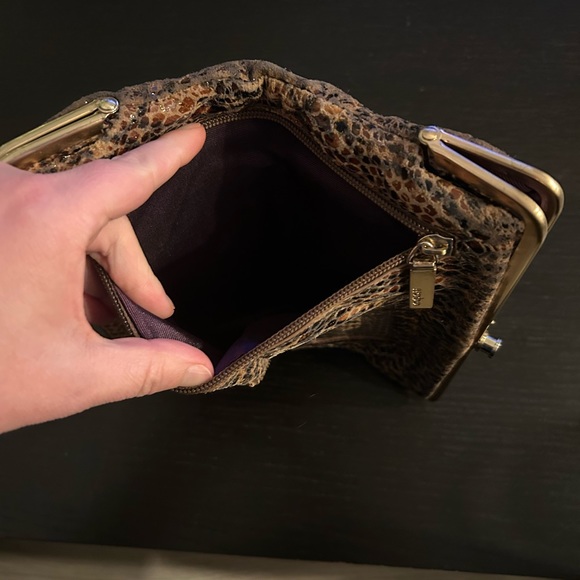 Fun HOBO full size wallet! - Picture 6 of 6